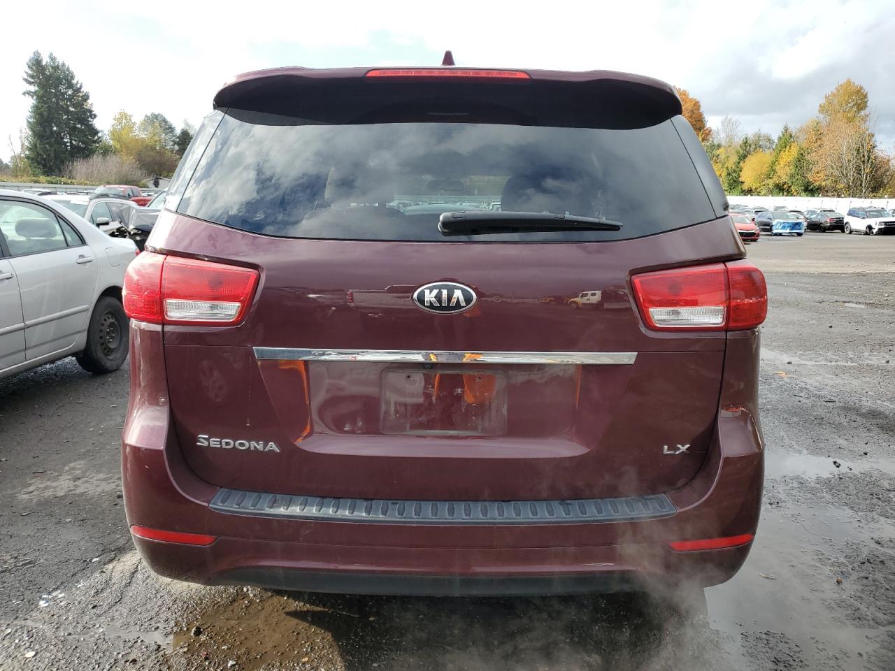 2017 KIA SEDONA LX photo 16