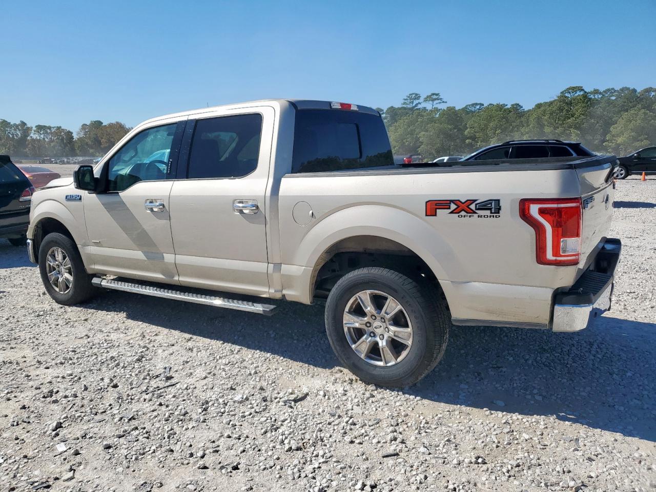2017 FORD F150 SUPERCREW photo 2