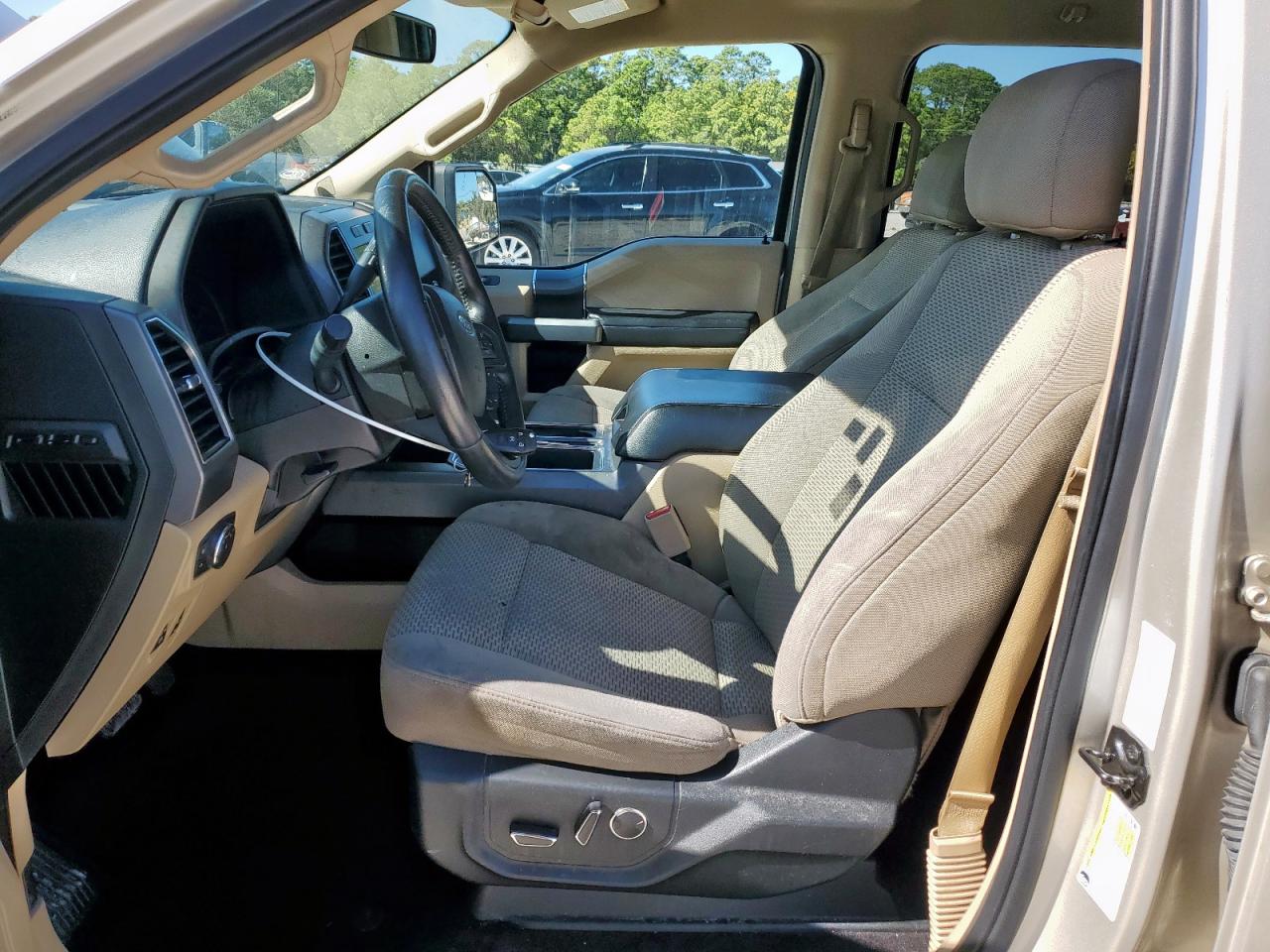 2017 FORD F150 SUPERCREW photo 7