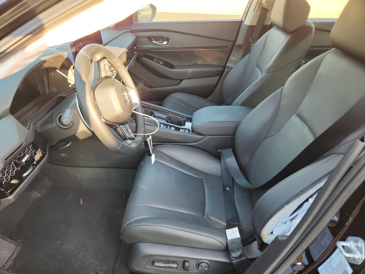 2025 HONDA ACCORD TOURING HYBRID photo 13