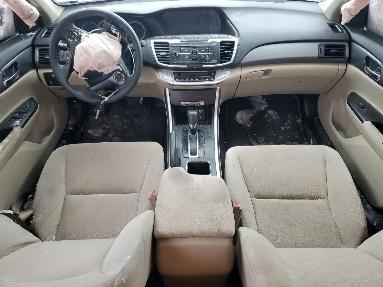 2013 HONDA ACCORD LX photo 22