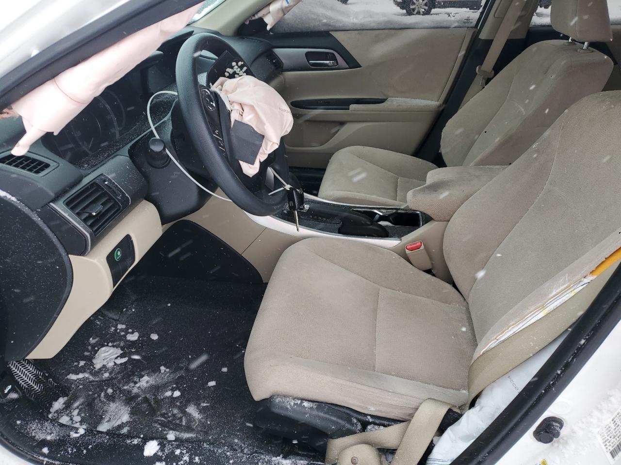 2013 HONDA ACCORD LX photo 19
