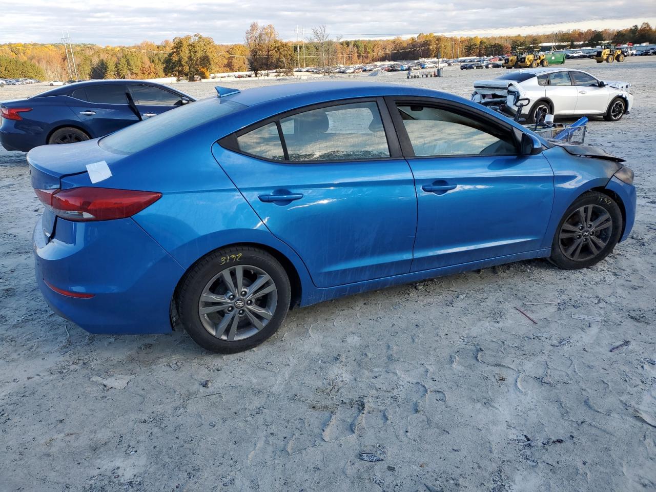 2017 HYUNDAI ELANTRA SE photo 5