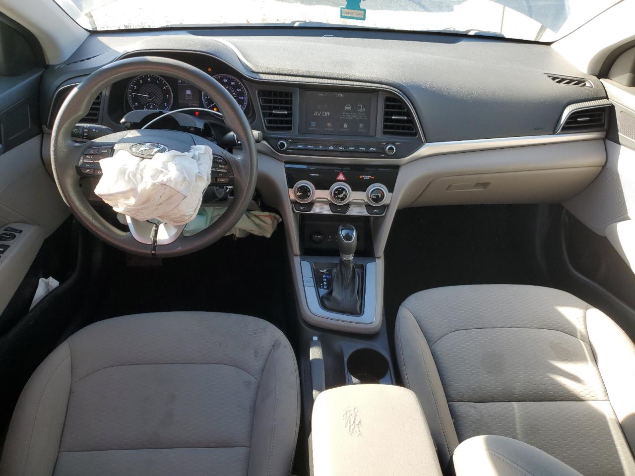 2019 HYUNDAI ELANTRA SEL photo 15