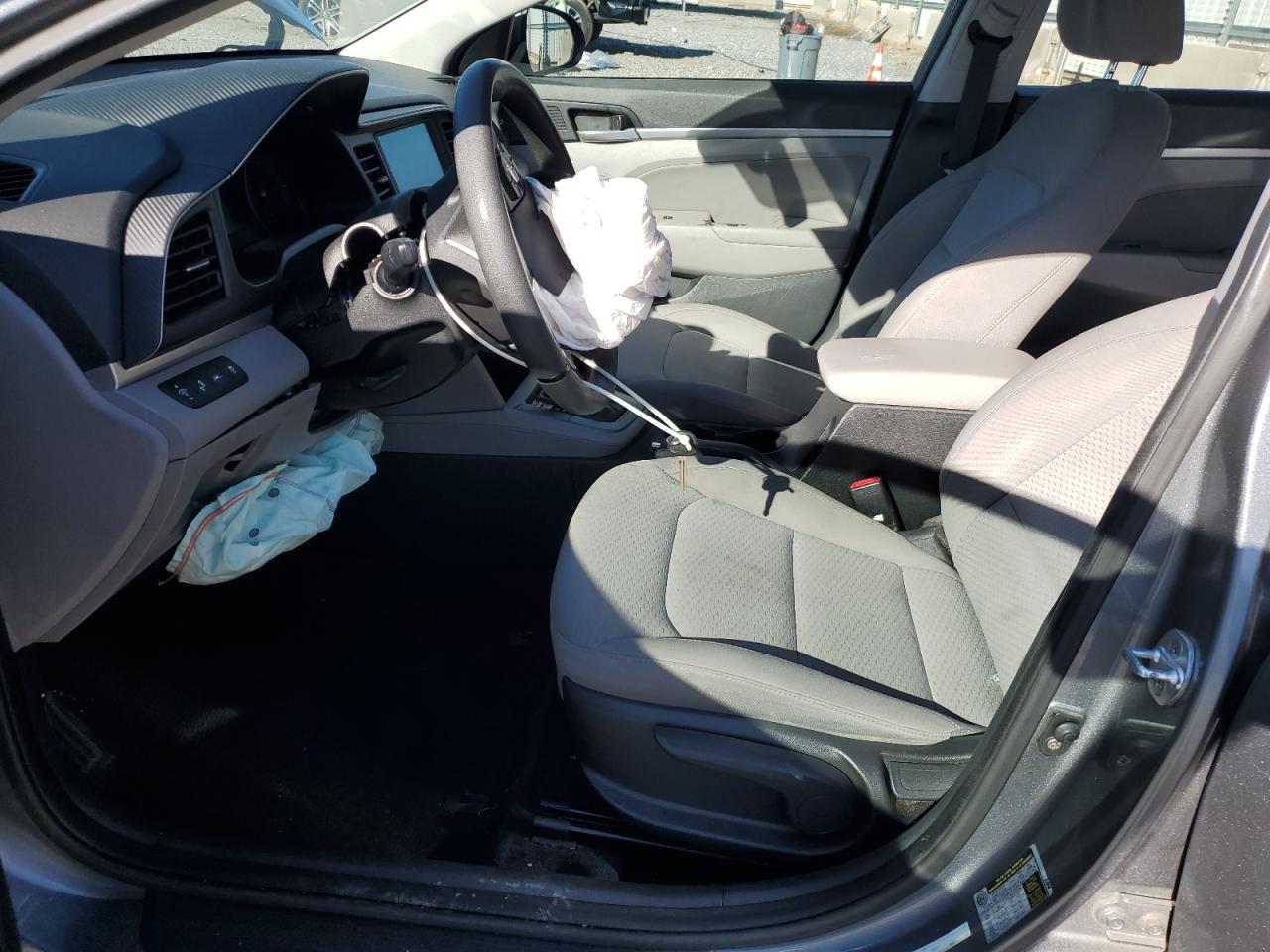 2019 HYUNDAI ELANTRA SEL photo 13