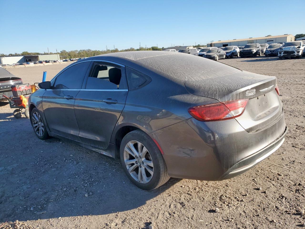 2015 CHRYSLER 200 LIMITED photo 4