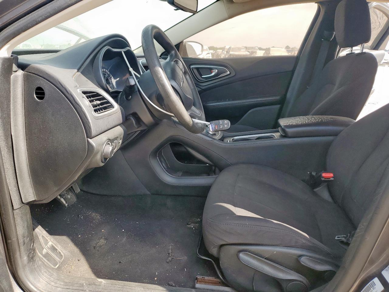 2015 CHRYSLER 200 LIMITED photo 19