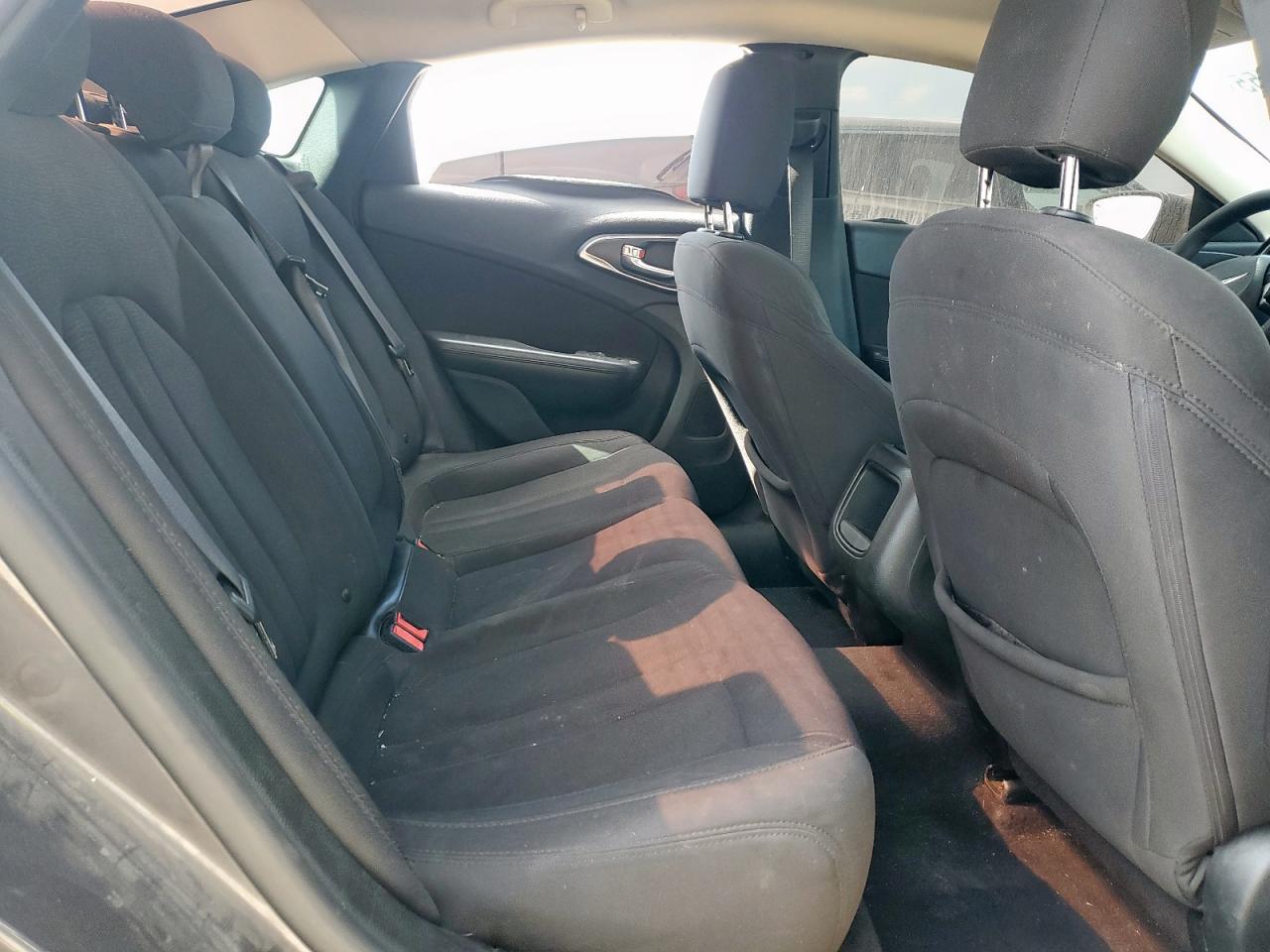 2015 CHRYSLER 200 LIMITED photo 28