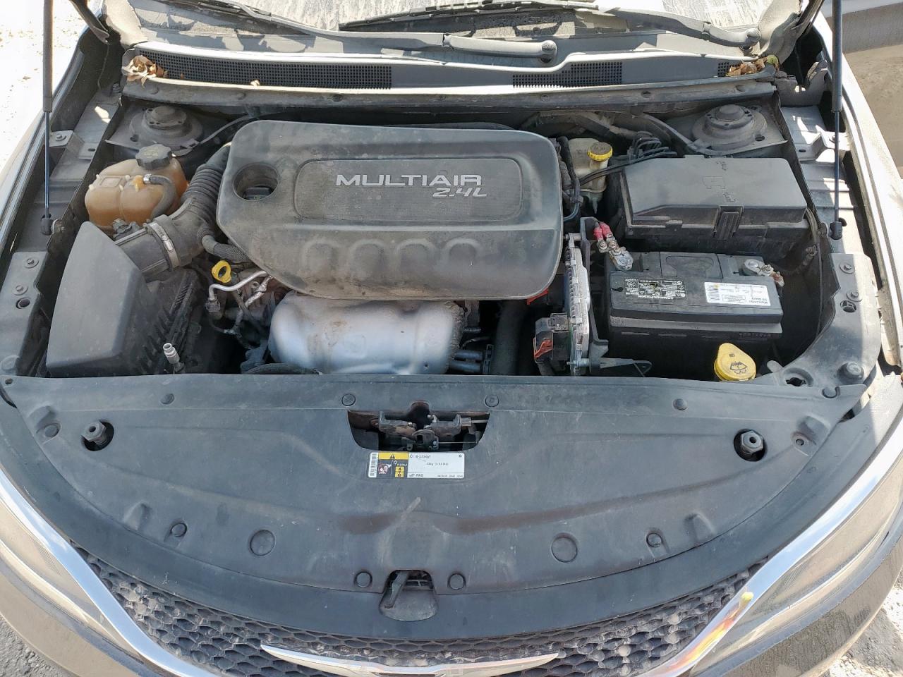 2015 CHRYSLER 200 LIMITED photo 31