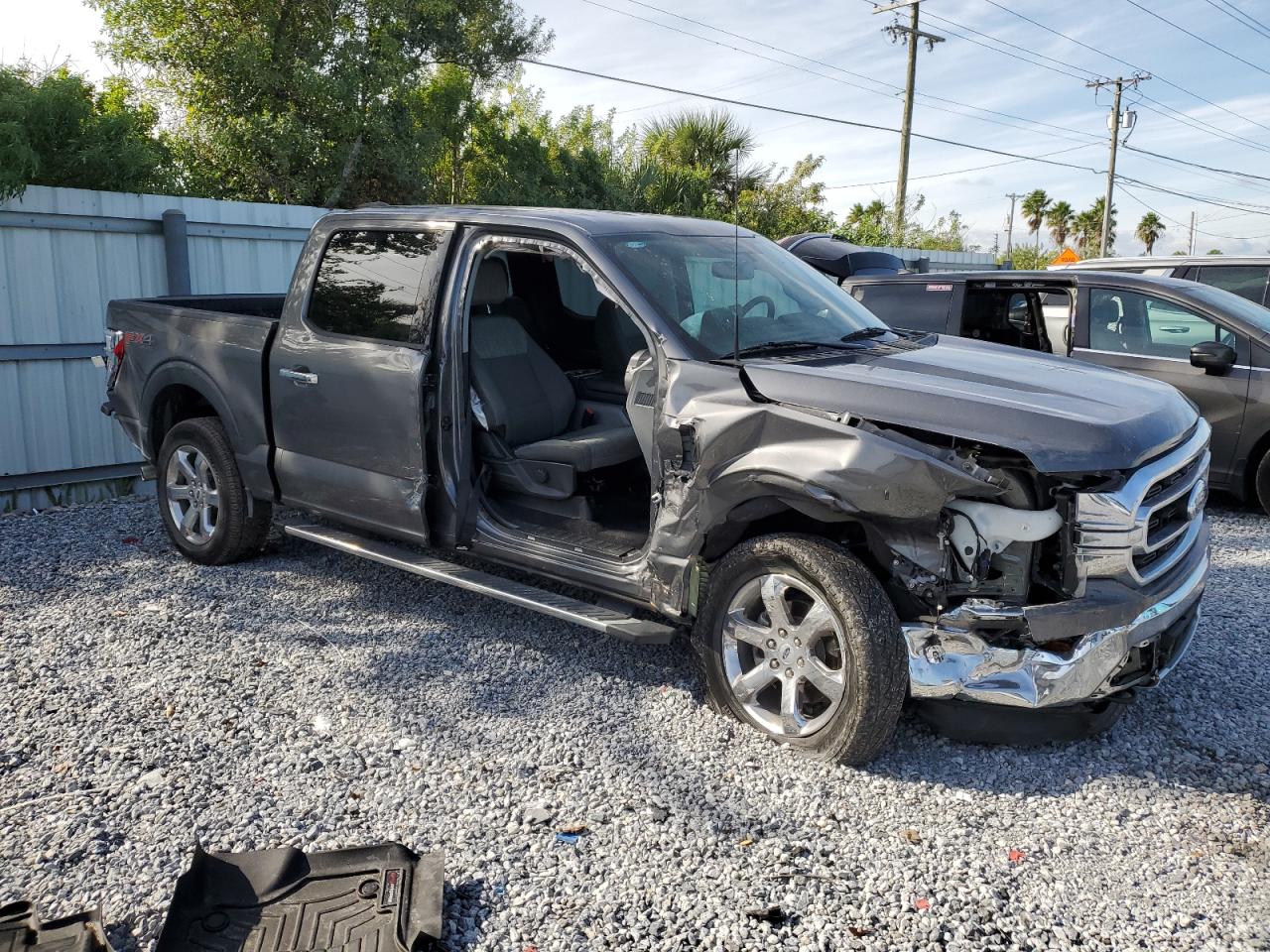 2023 FORD F150 SUPERCREW photo 4