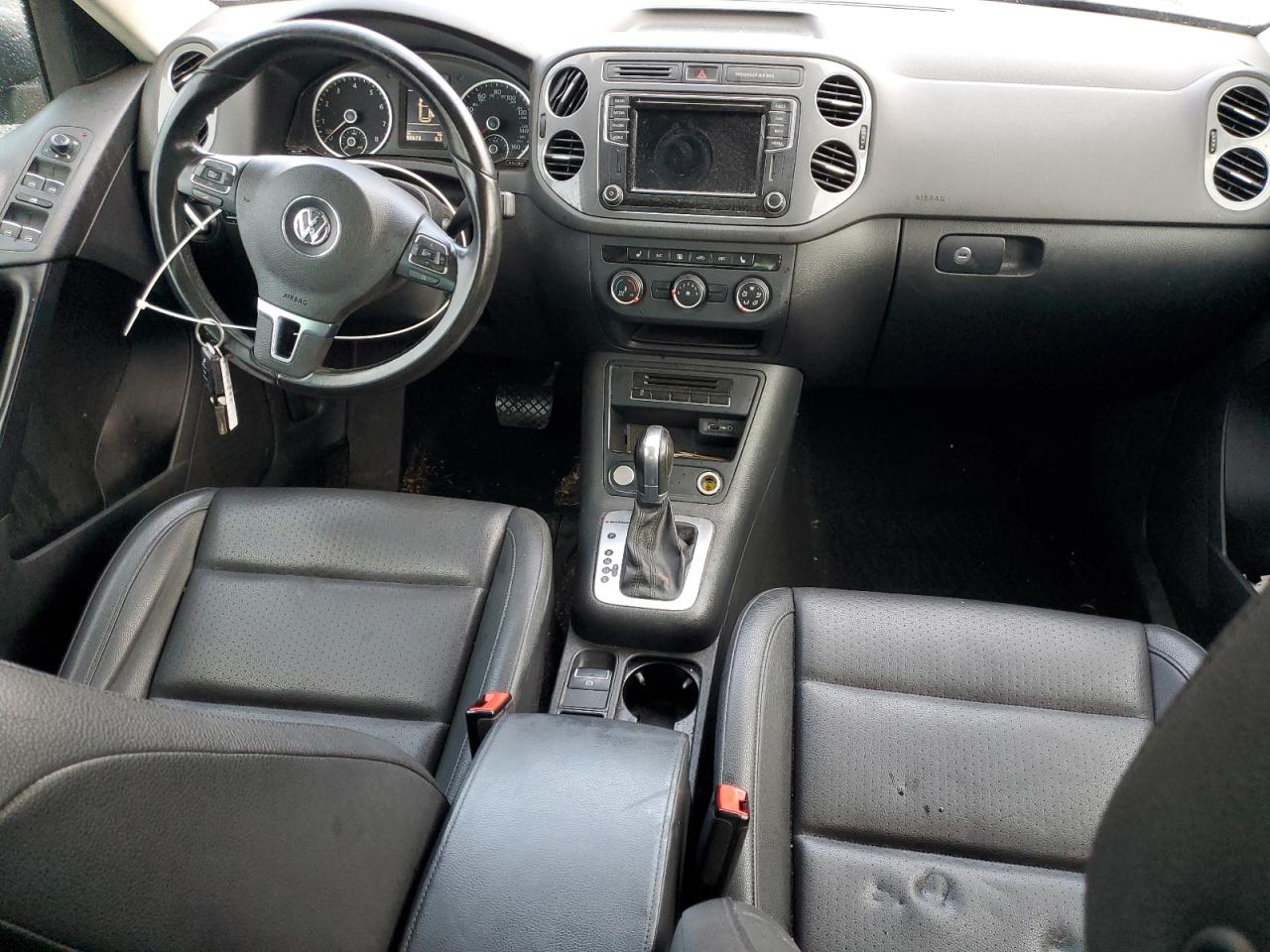 2016 VOLKSWAGEN TIGUAN S photo 8