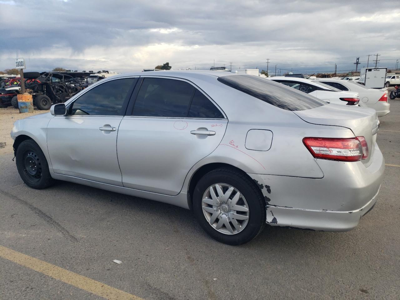 2011 TOYOTA CAMRY BASE photo 2