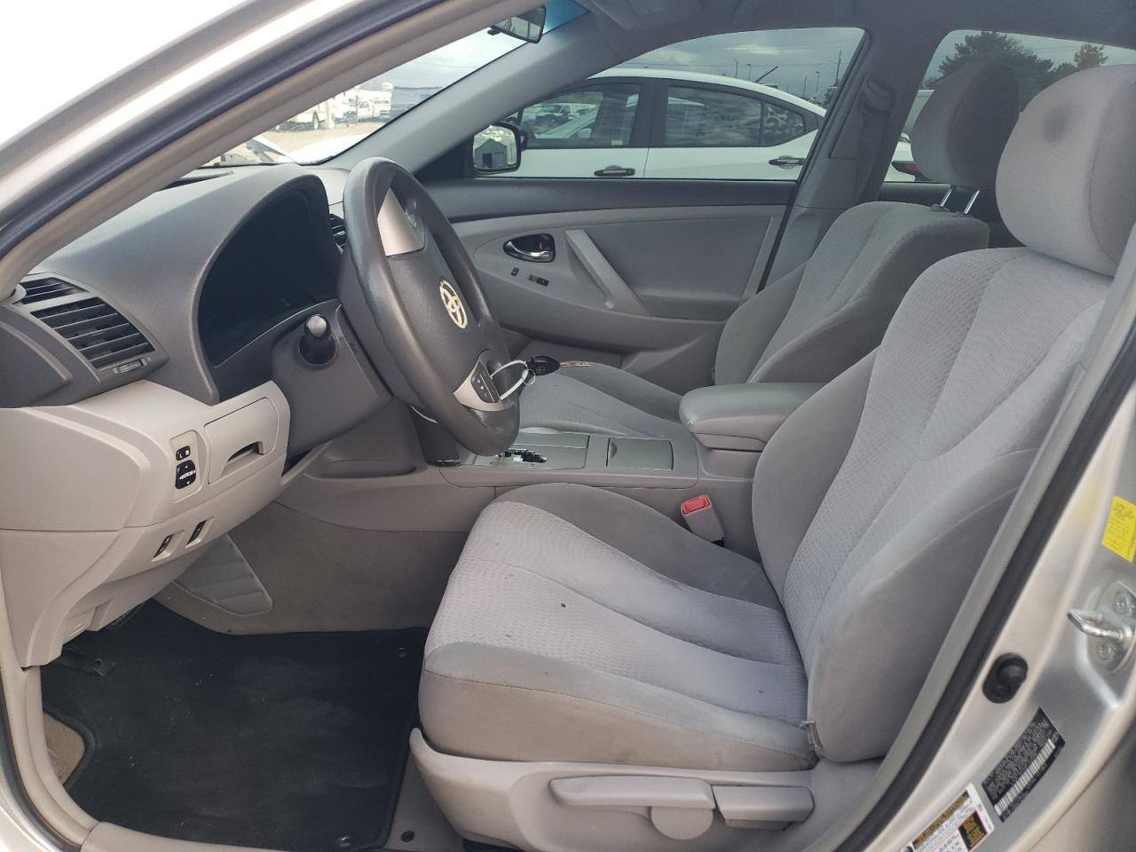 2011 TOYOTA CAMRY BASE photo 7