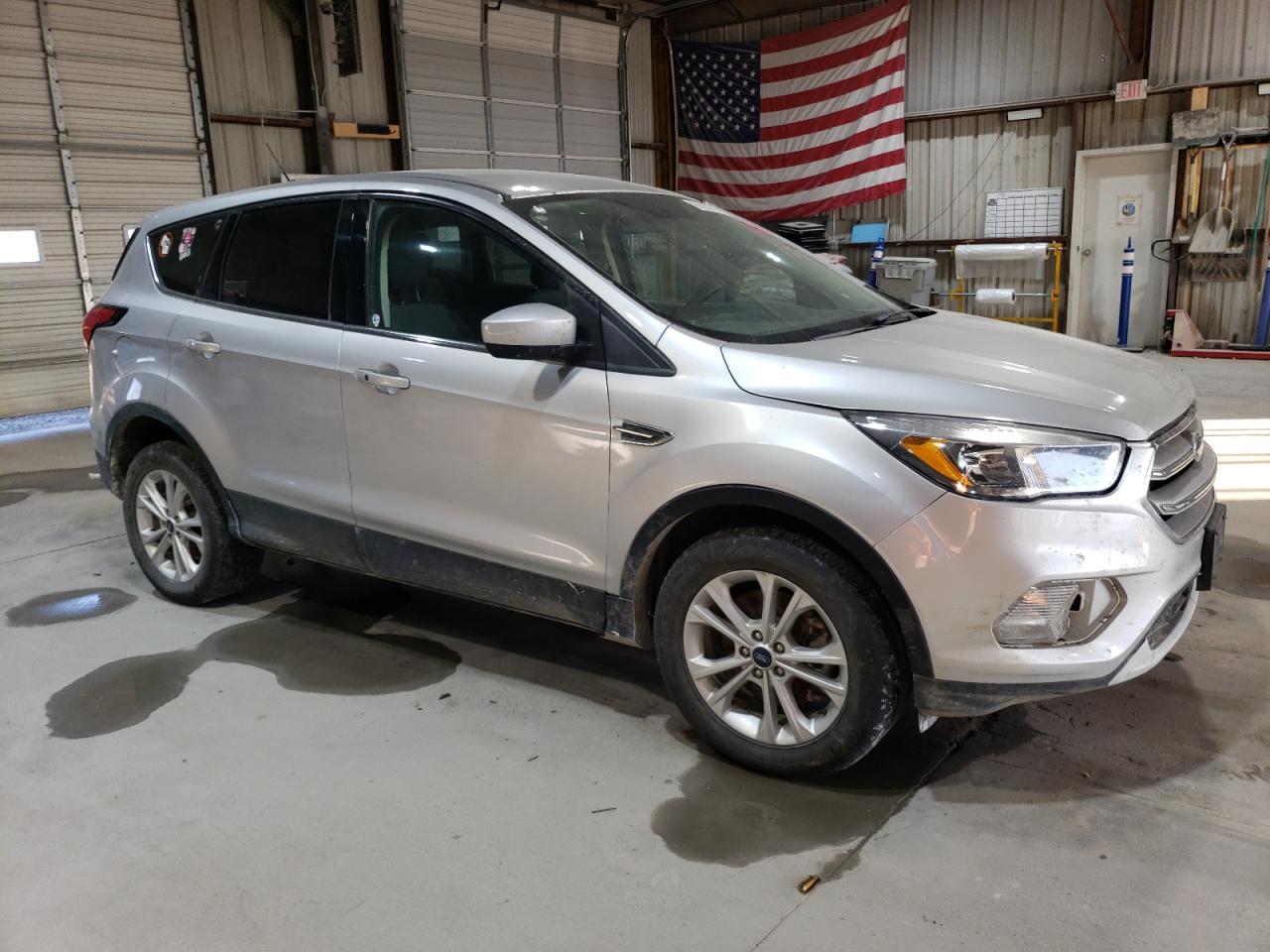 2019 FORD ESCAPE SE photo 10