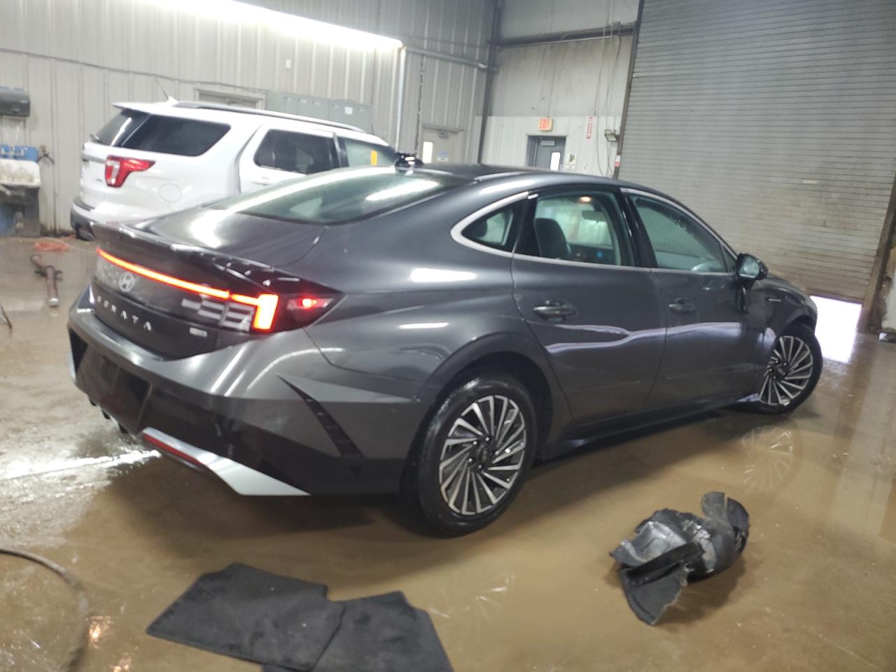 2024 HYUNDAI SONATA HYBRID photo 3