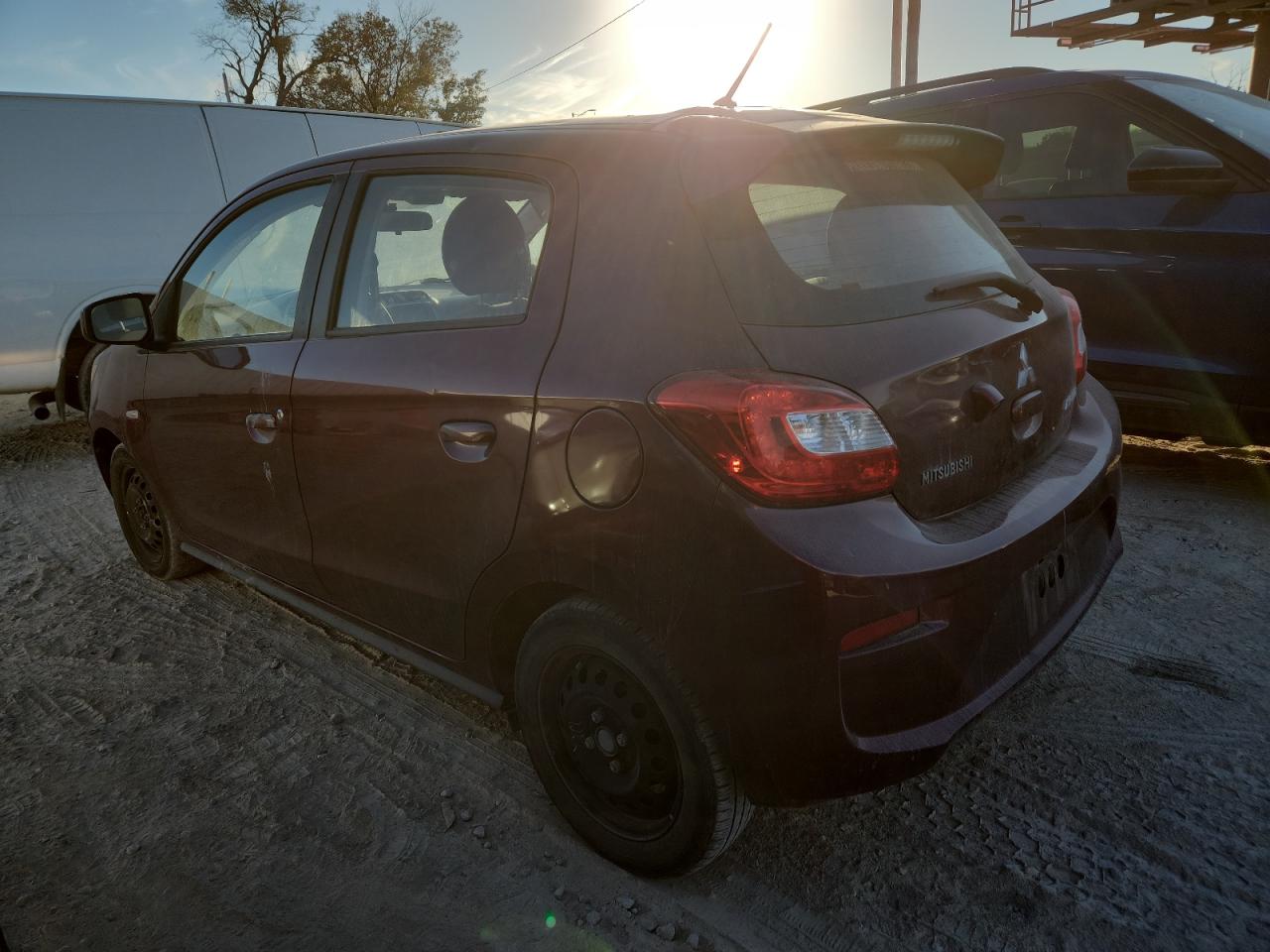 2018 MITSUBISHI MIRAGE ES photo 2