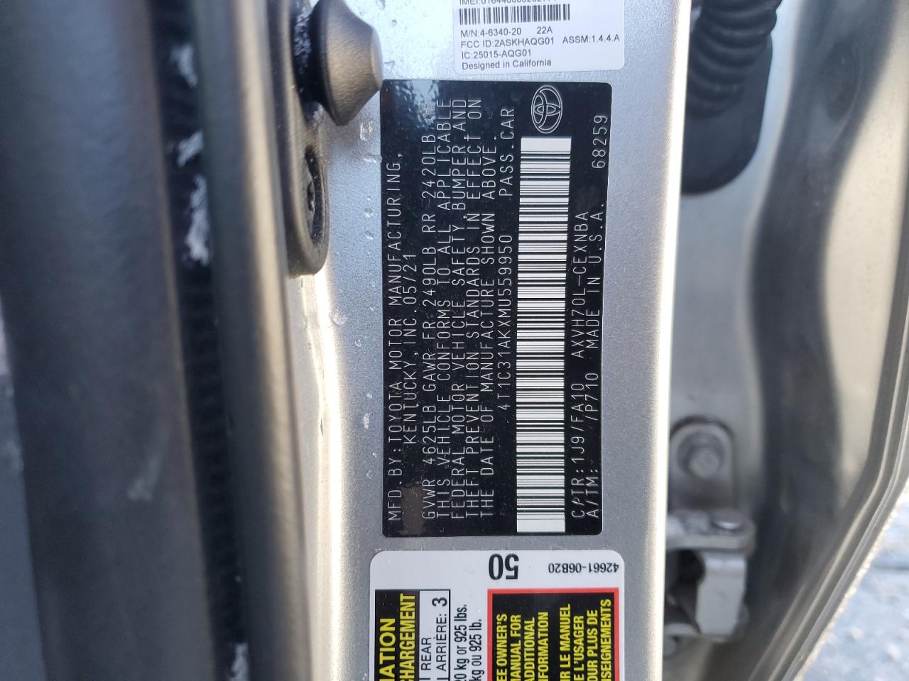 2021 TOYOTA CAMRY LE photo 12