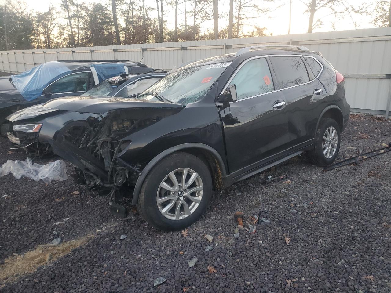 2017 NISSAN ROGUE