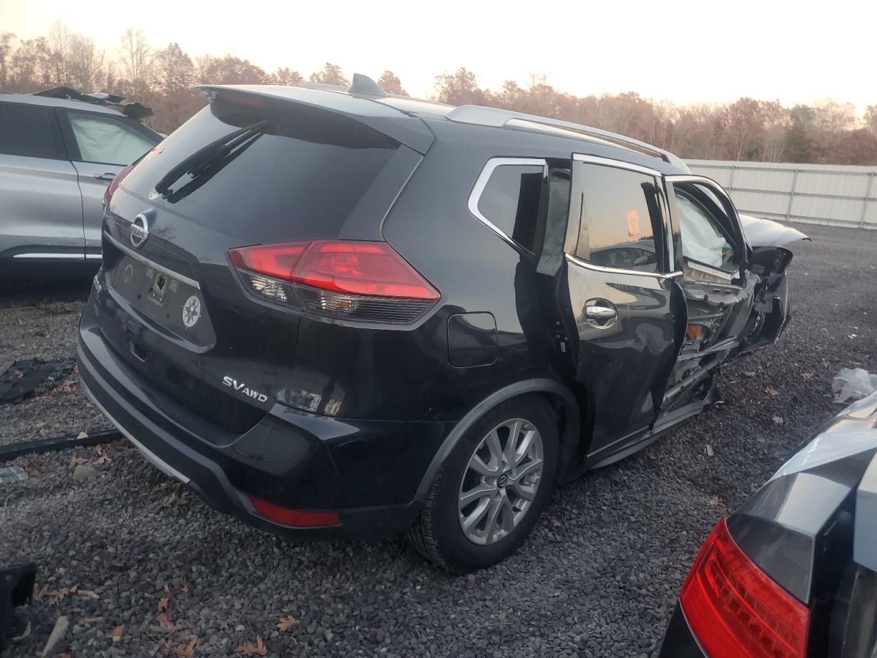 2017 NISSAN ROGUE S photo 7
