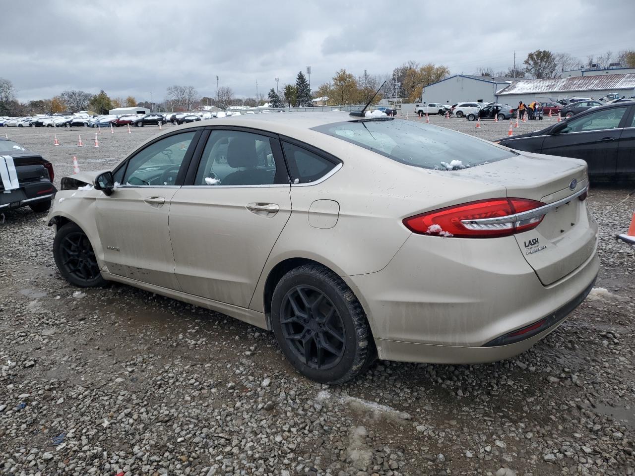 2017 FORD FUSION SE HYBRID photo 2