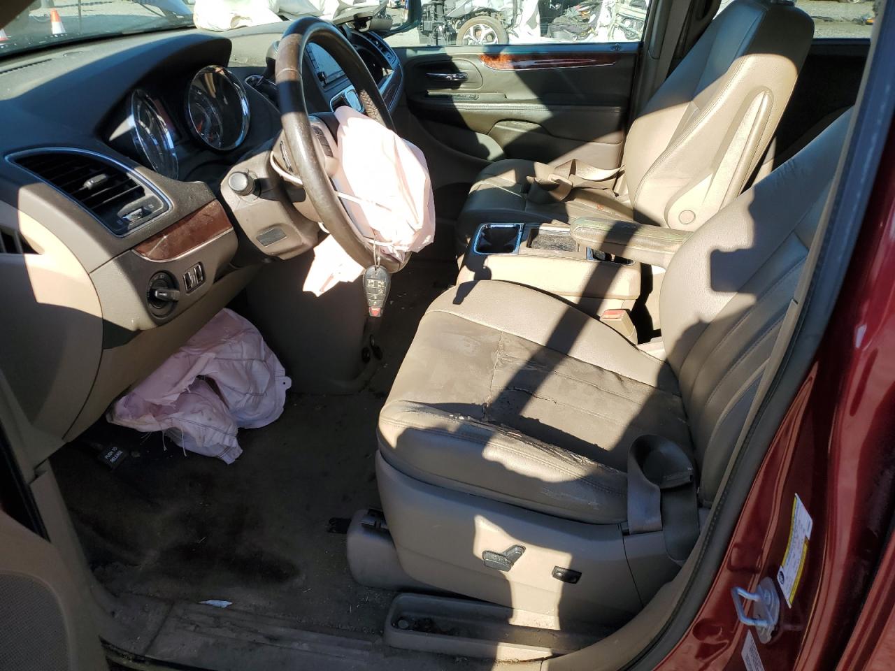 2015 CHRYSLER TOWN & COUNTRY TOURING photo 7