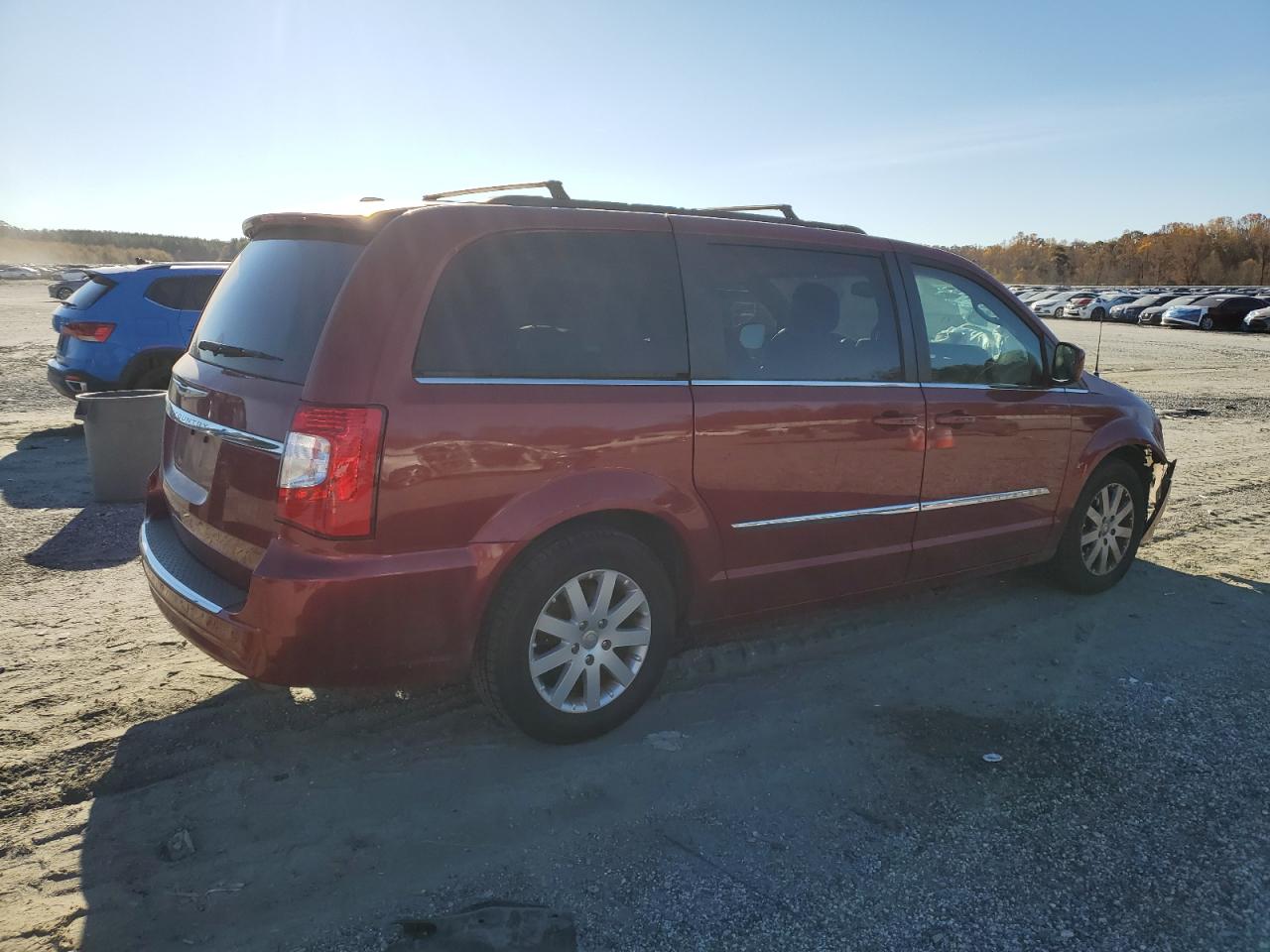 2015 CHRYSLER TOWN & COUNTRY TOURING photo 3