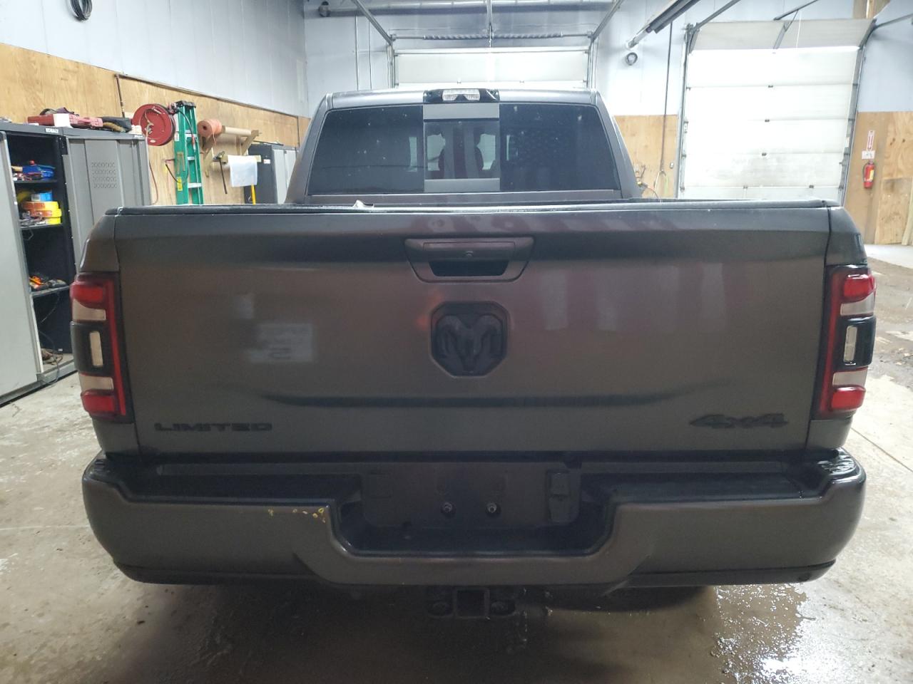 2022 RAM 3500 LIMITED photo 11