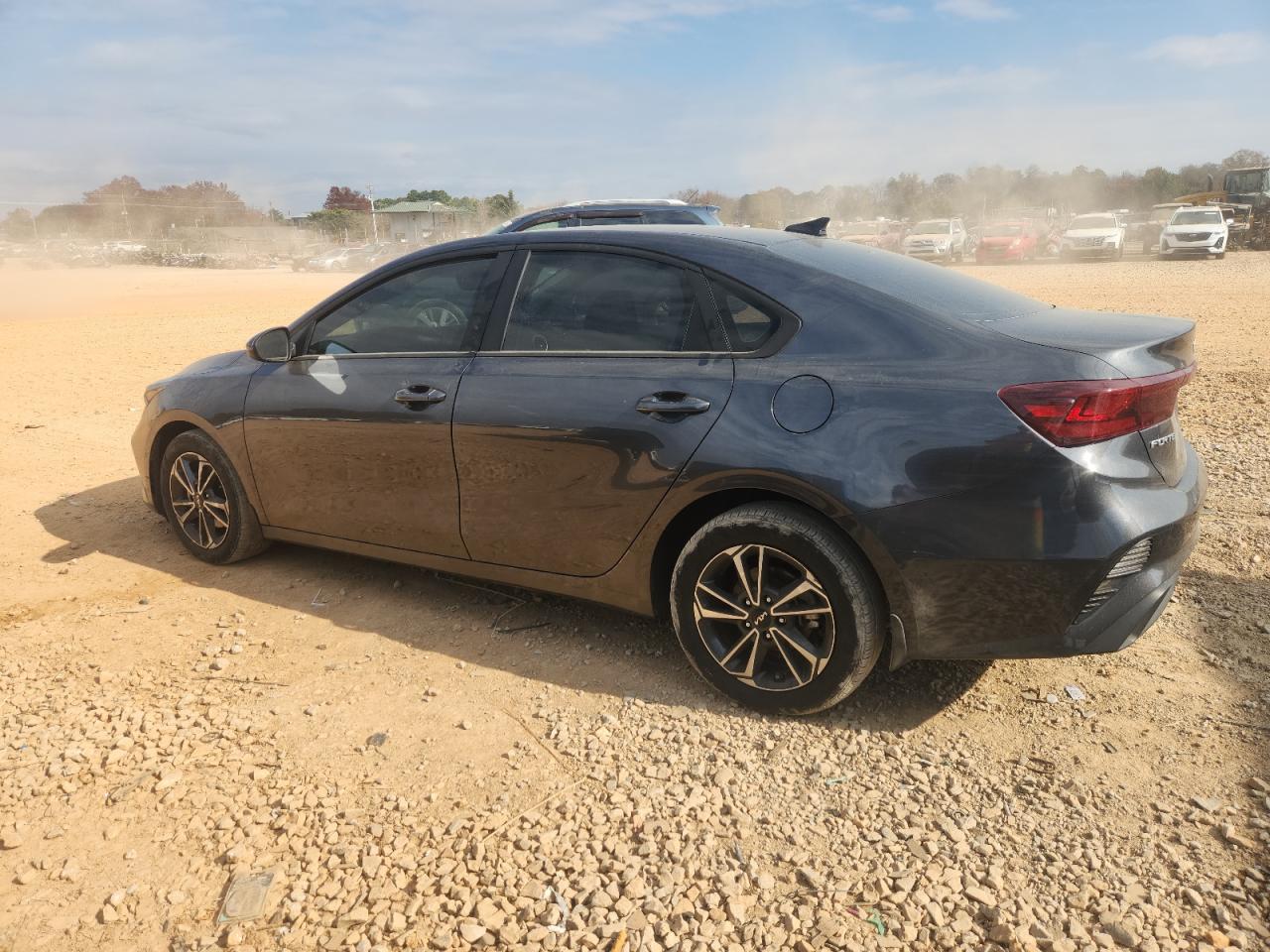 2024 KIA FORTE GT-LINE photo 3