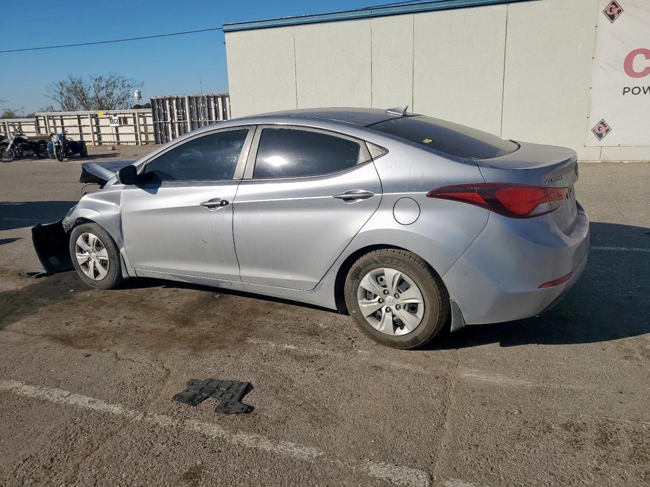 2016 HYUNDAI ELANTRA SE photo 4