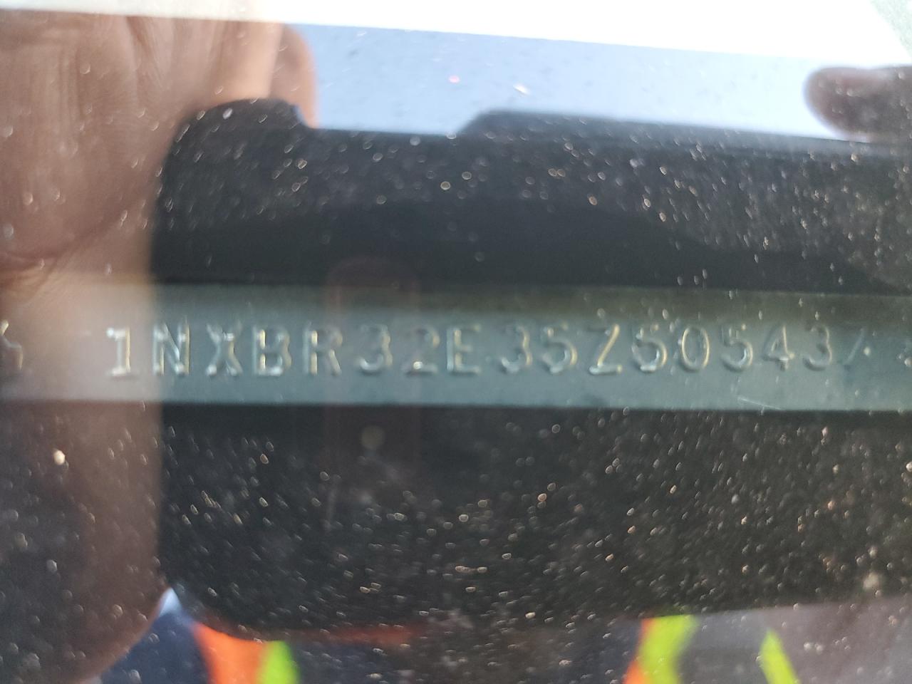2005 TOYOTA COROLLA CE photo 12