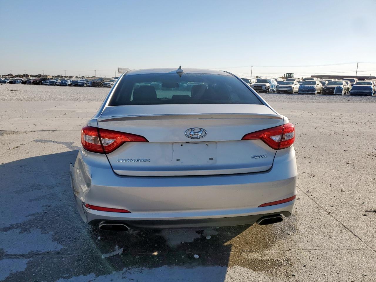 2016 HYUNDAI SONATA SPORT photo 11