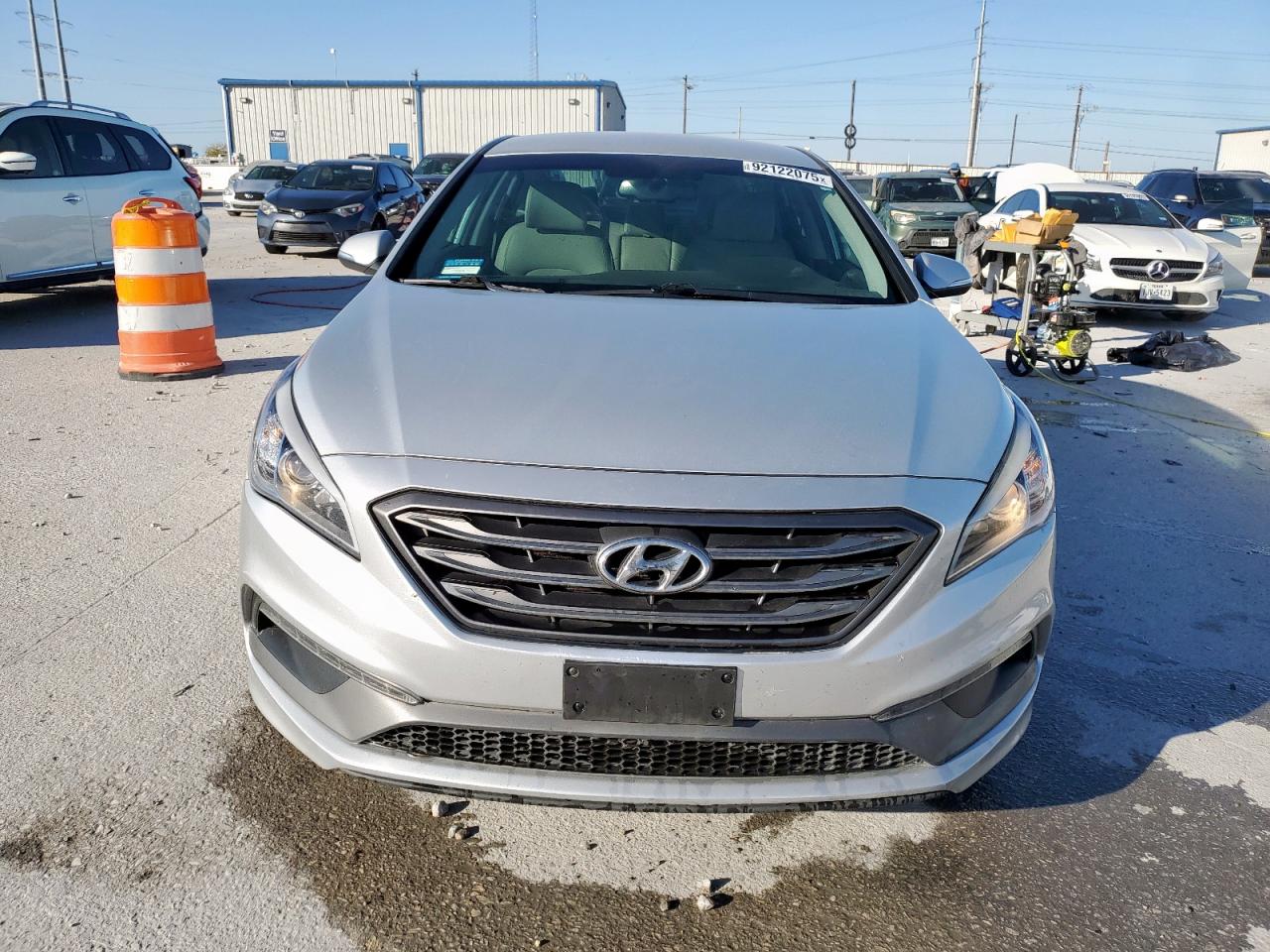 2016 HYUNDAI SONATA SPORT photo 9