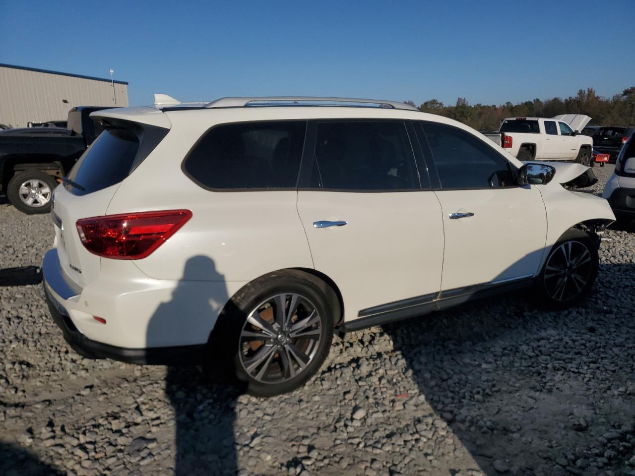 2020 NISSAN PATHFINDER PLATINUM photo 5