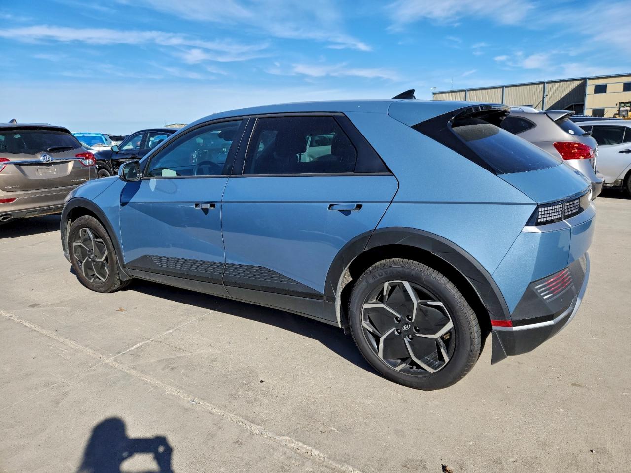 2023 HYUNDAI IONIQ 5 SEL photo 2
