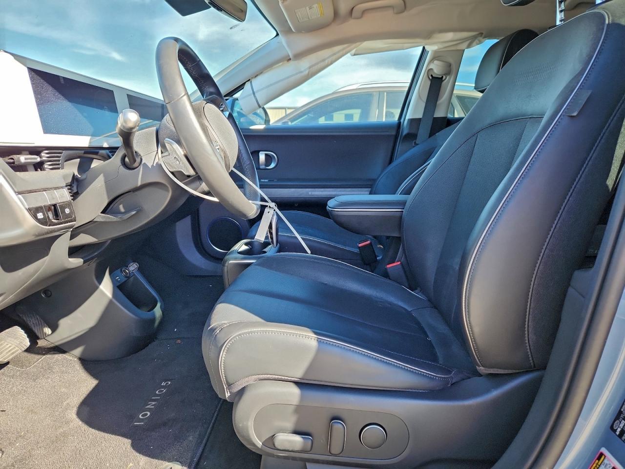 2023 HYUNDAI IONIQ 5 SEL photo 7