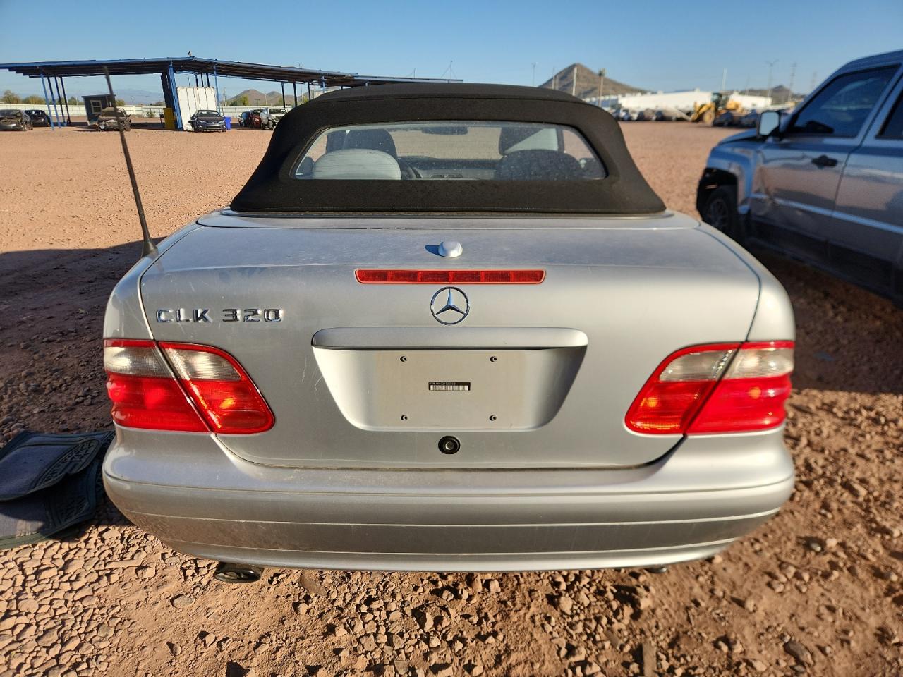 2000 MERCEDES-BENZ CLK 320 photo 16