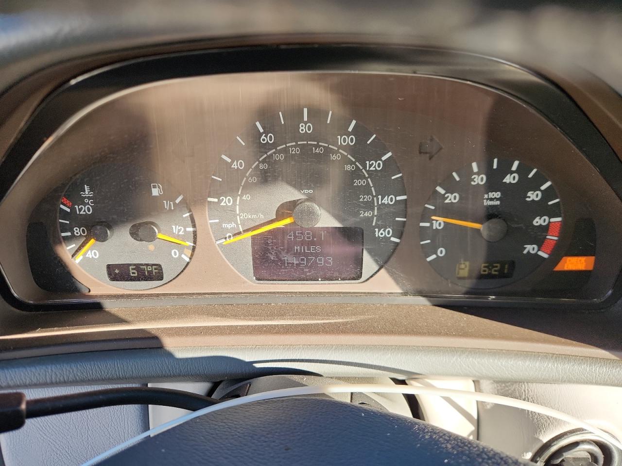 2000 MERCEDES-BENZ CLK 320 photo 25