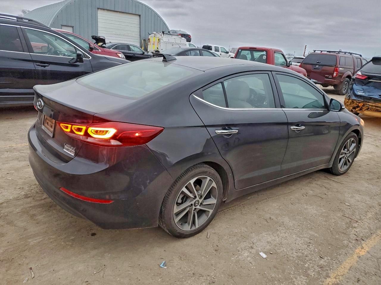 2017 HYUNDAI ELANTRA SE photo 3