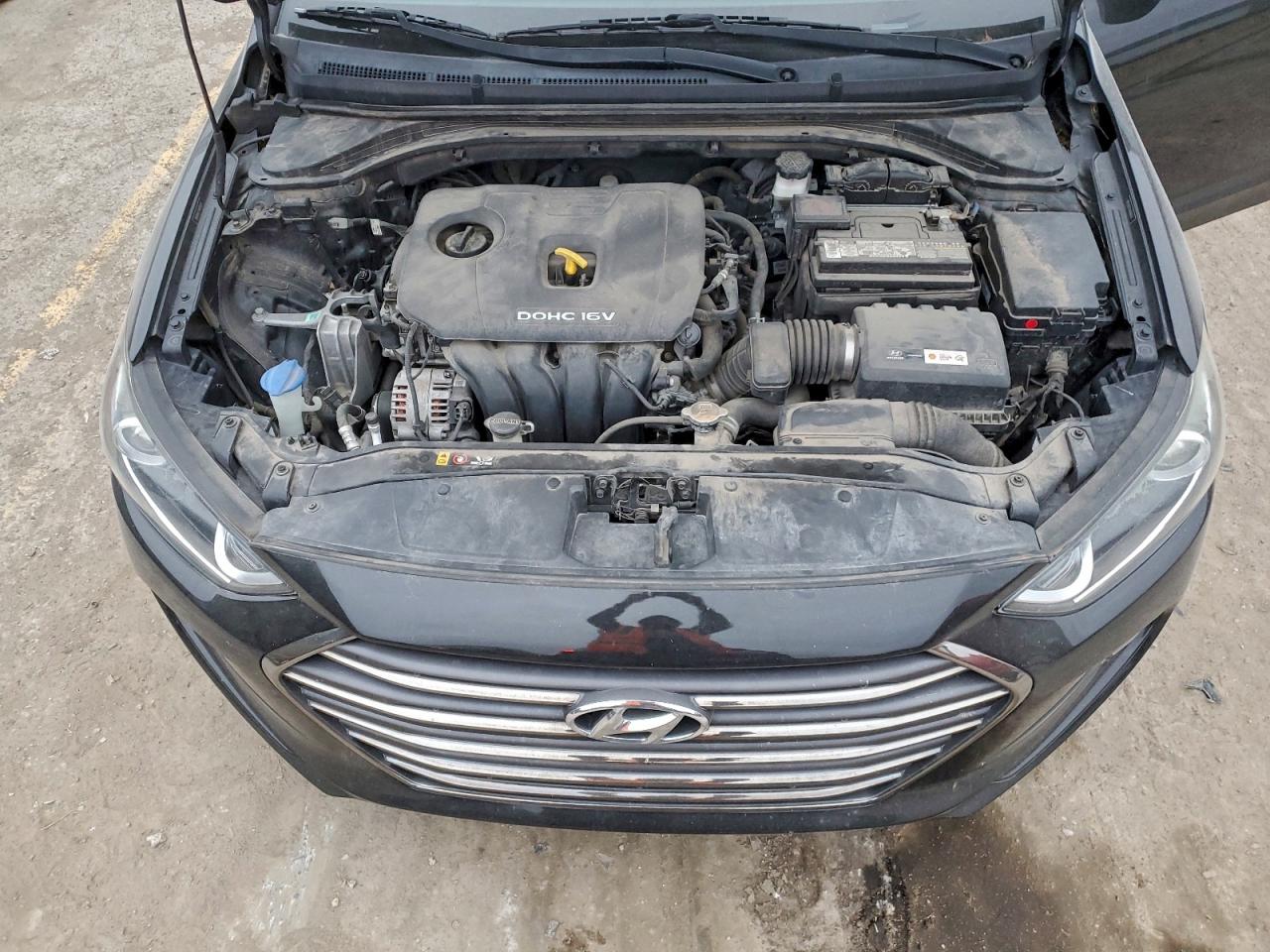 2017 HYUNDAI ELANTRA SE photo 11