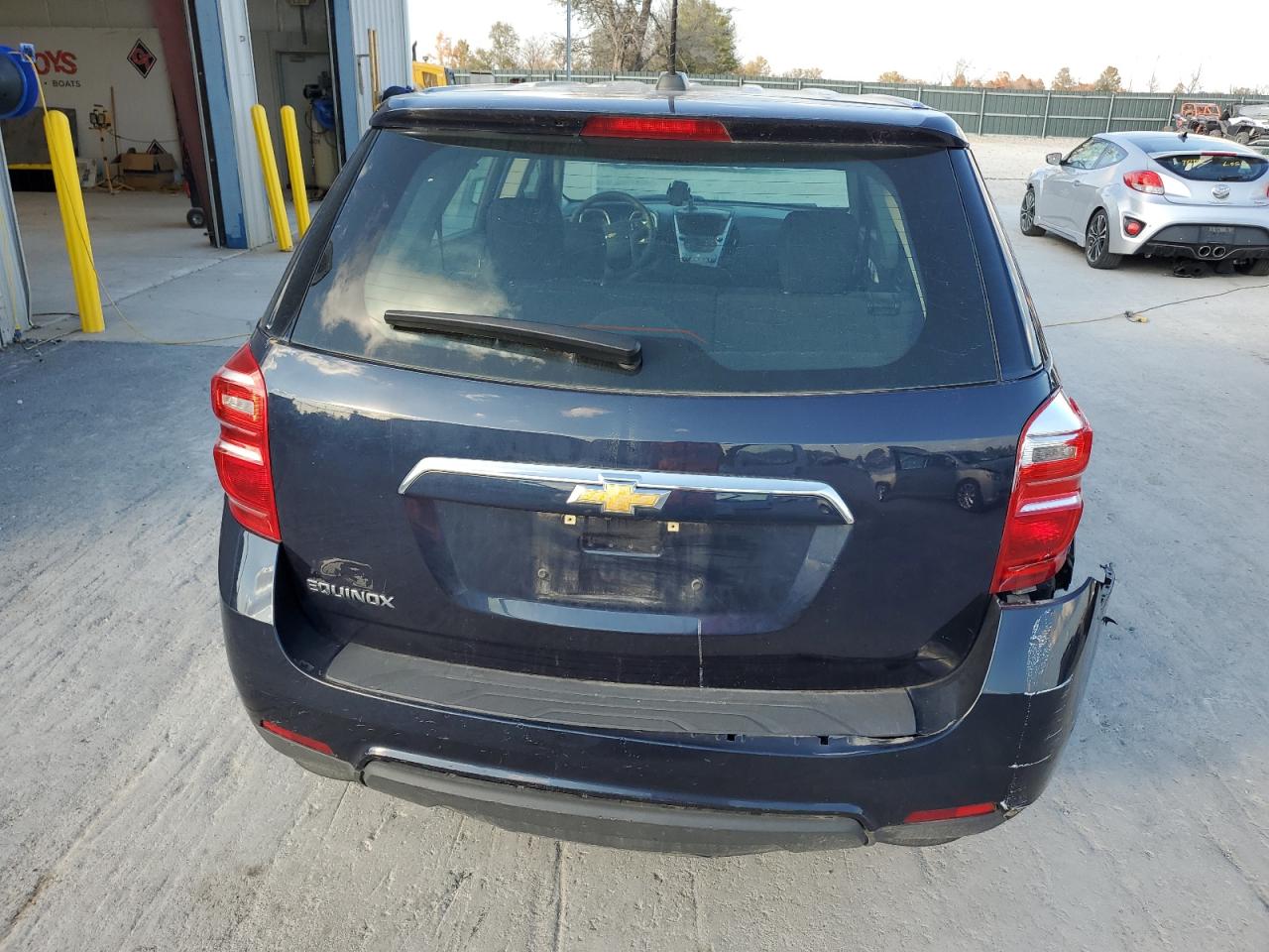 2017 CHEVROLET EQUINOX LS photo 11