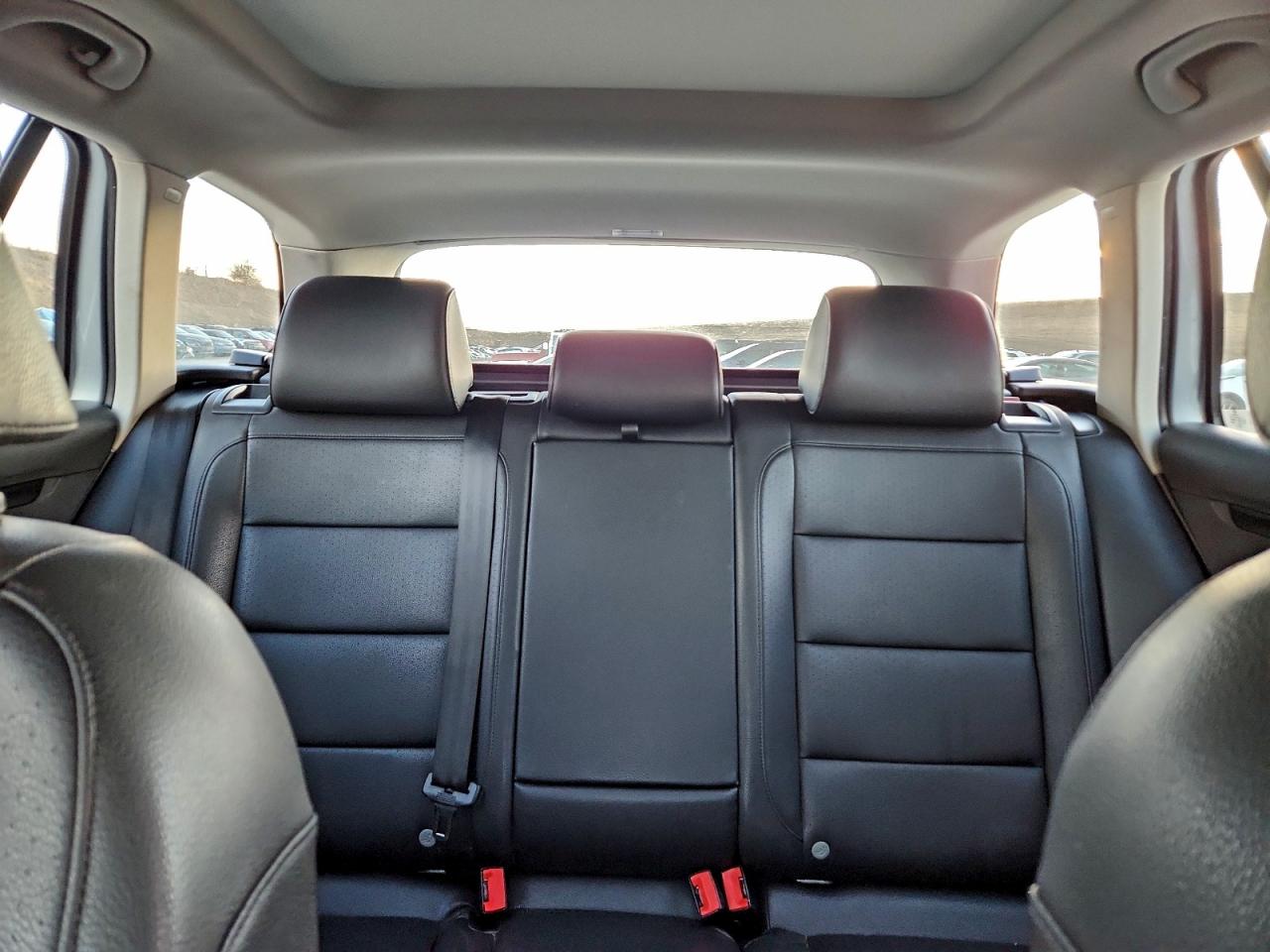 2014 VOLKSWAGEN JETTA TDI photo 19