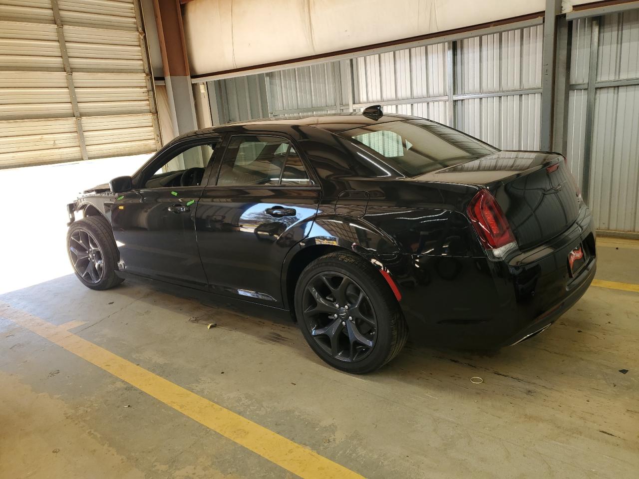 2023 CHRYSLER 300 S photo 3