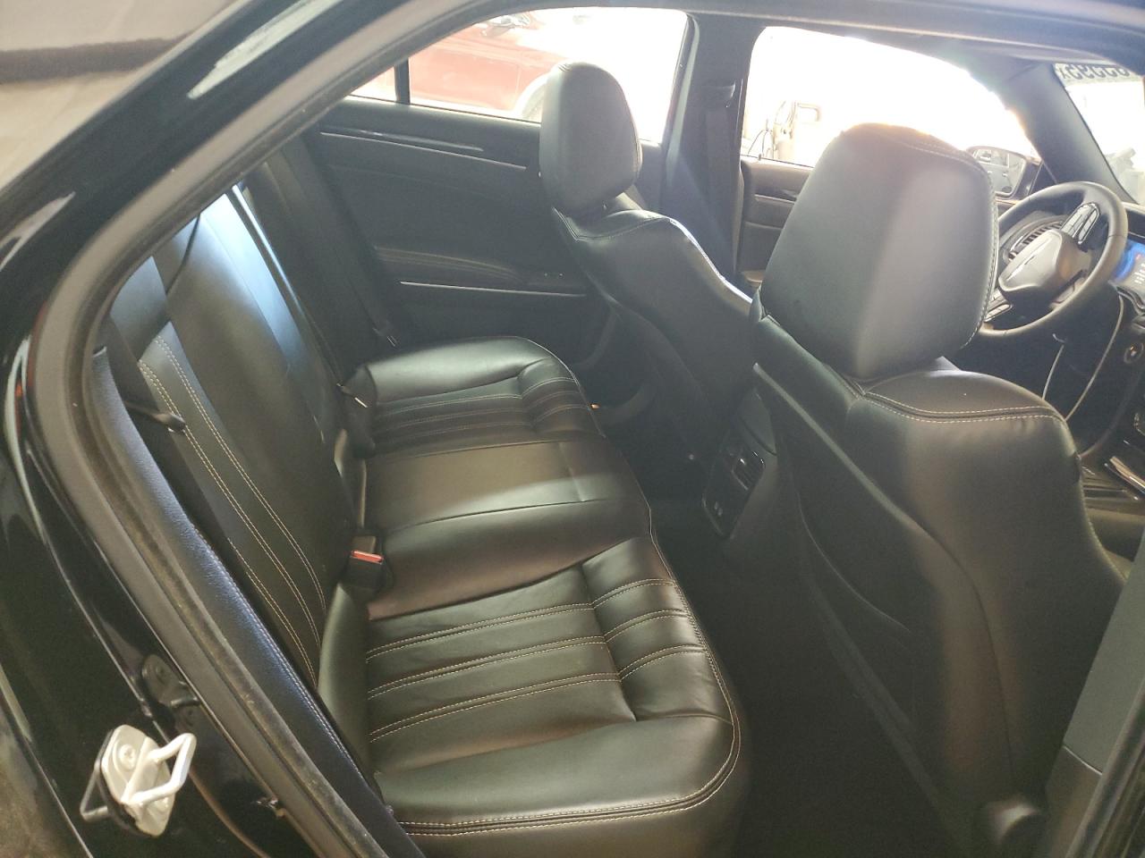 2023 CHRYSLER 300 S photo 19