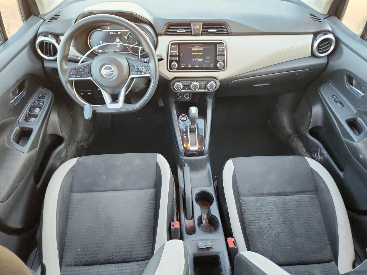 2021 NISSAN VERSA SV photo 15