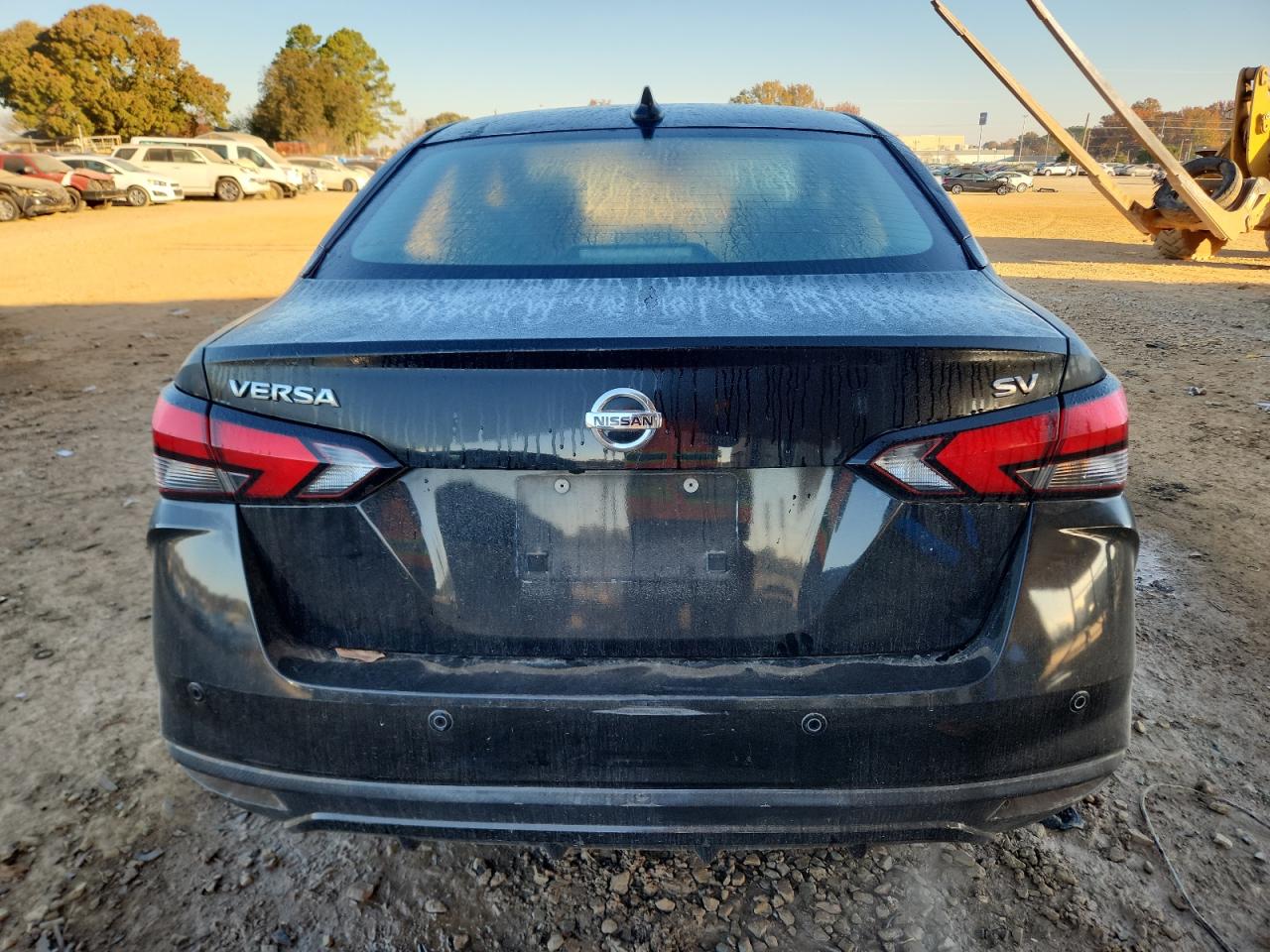 2021 NISSAN VERSA SV photo 11