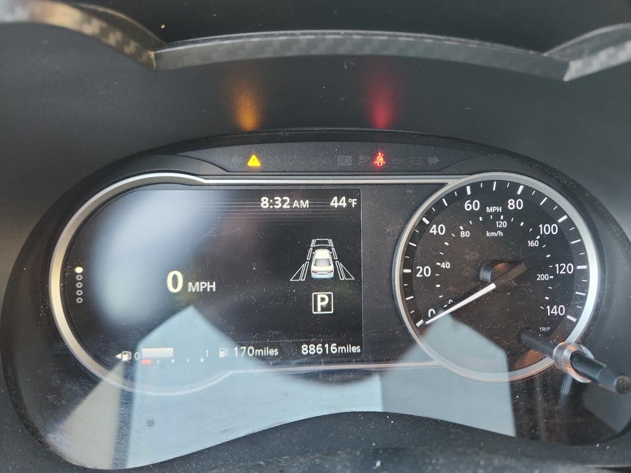 2021 NISSAN VERSA SV photo 17