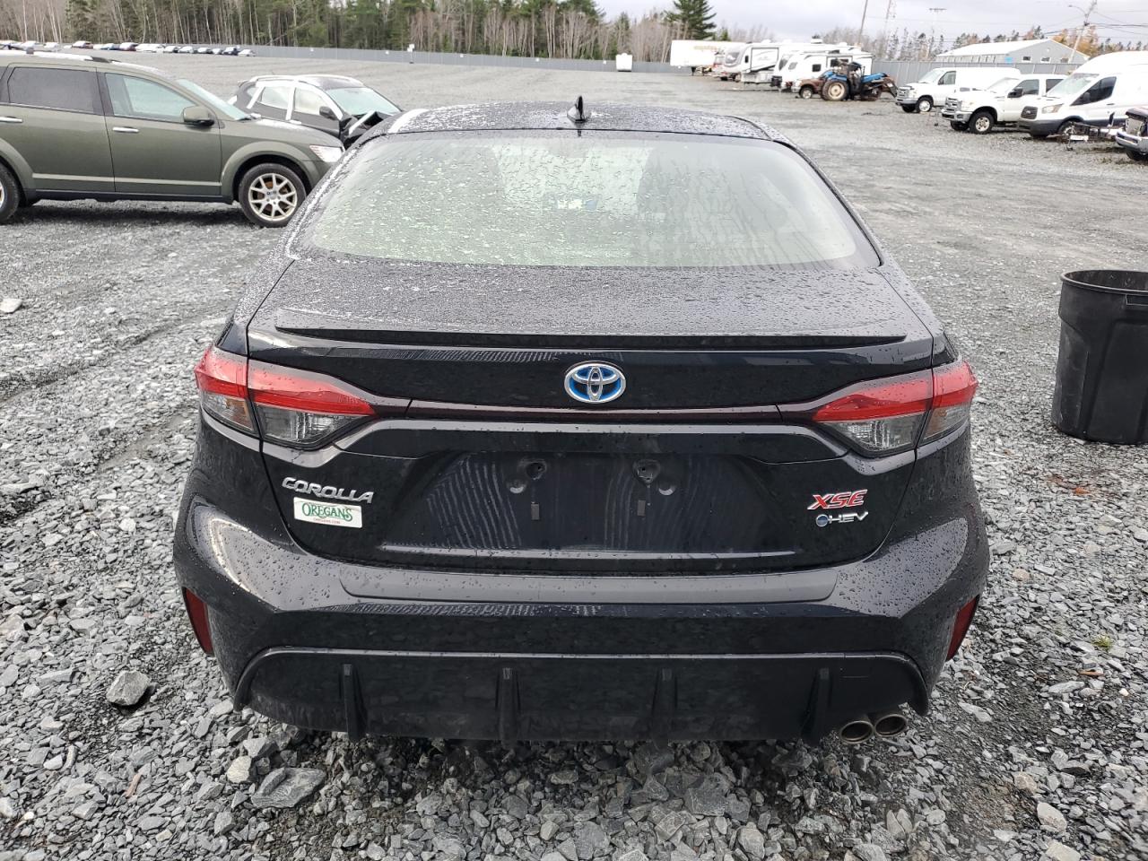 2025 TOYOTA COROLLA LE photo 6