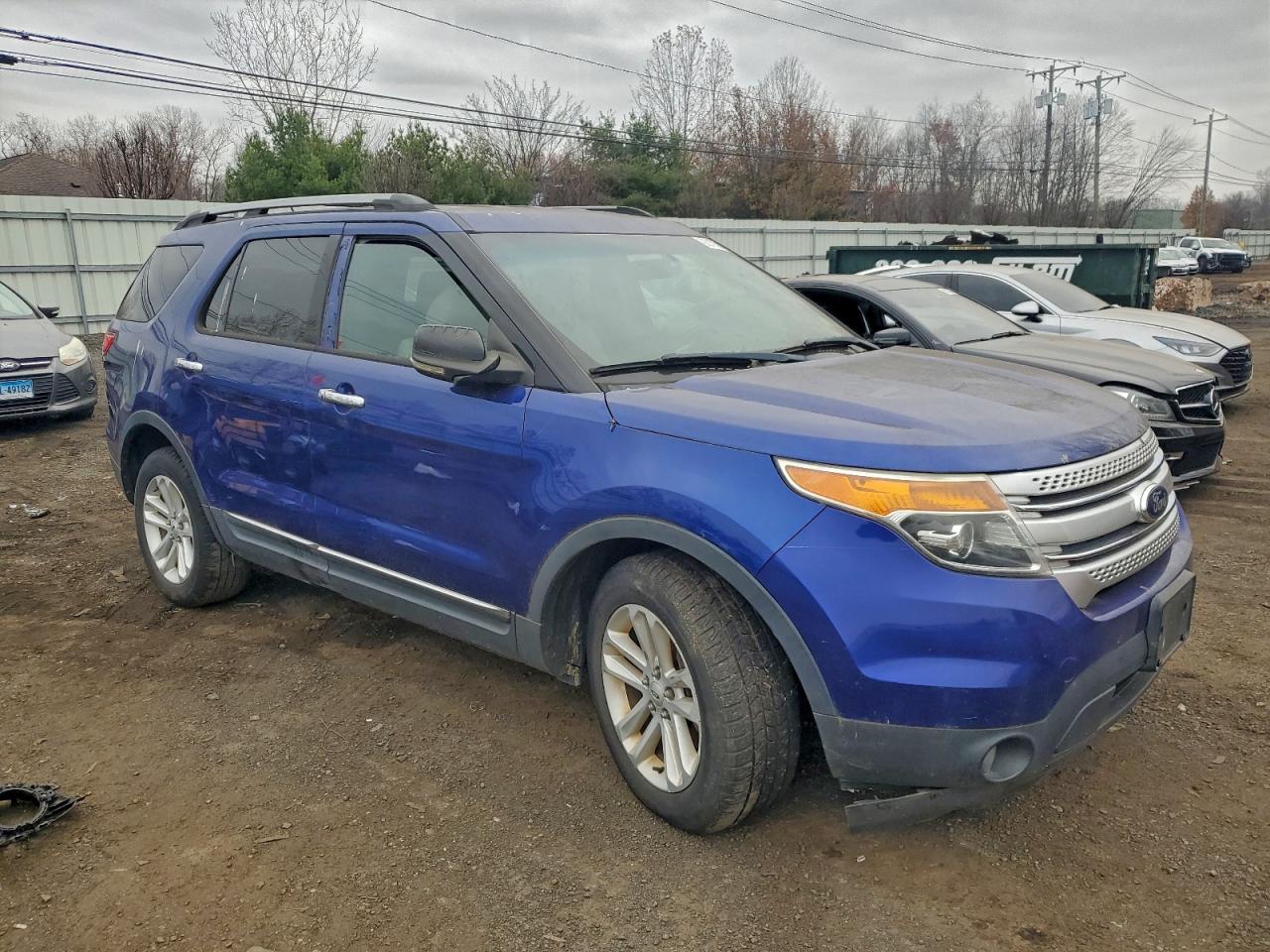 2013 FORD EXPLORER photo 4