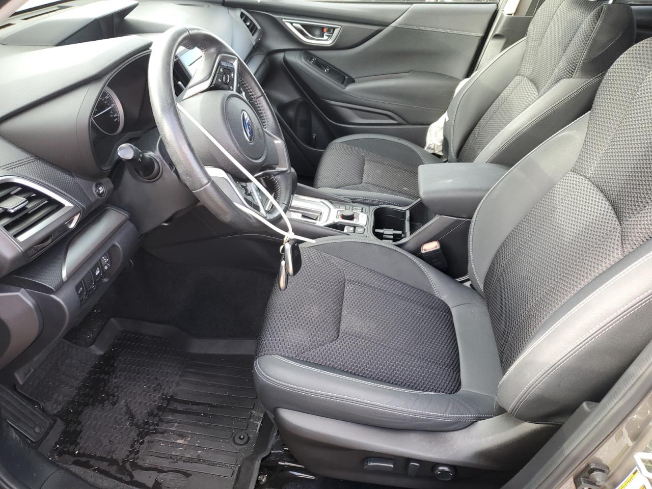2019 SUBARU FORESTER PREMIUM photo 19