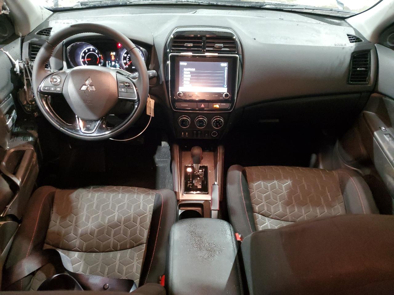 2025 MITSUBISHI OUTLANDER SPORT S photo 8
